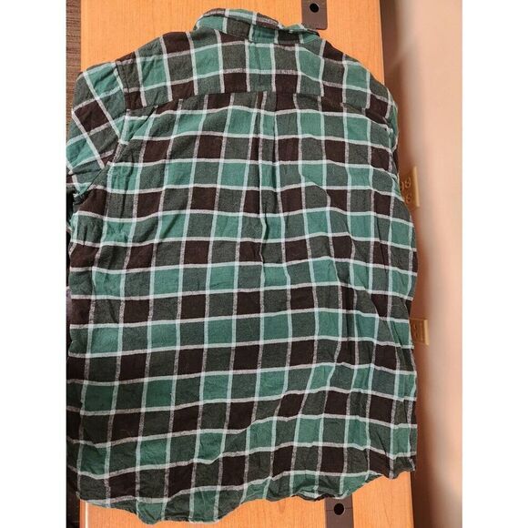 Croft & Barrow set of 2 3X plaid Long sleeved shirts  1 black and white 1-green - Picture 9 of 9